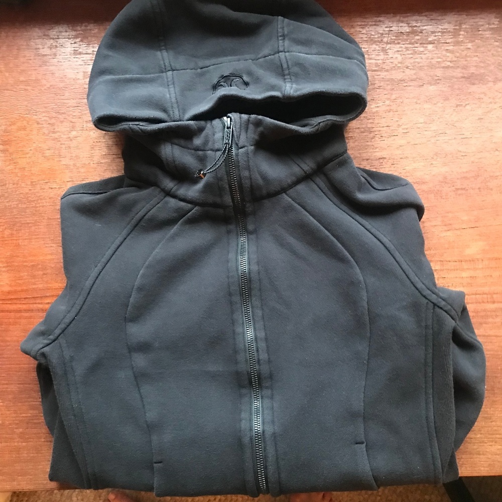 Lululemon Scuba Hoodie Black Size 6